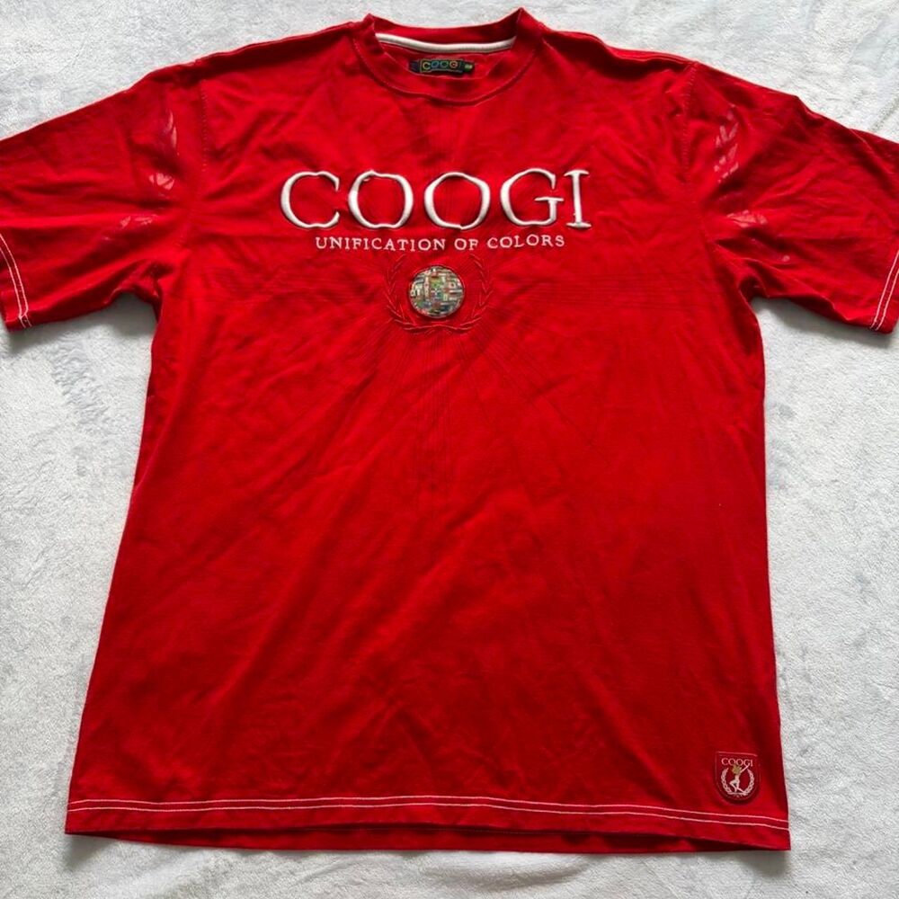 Coogi Men's Red T-shirt